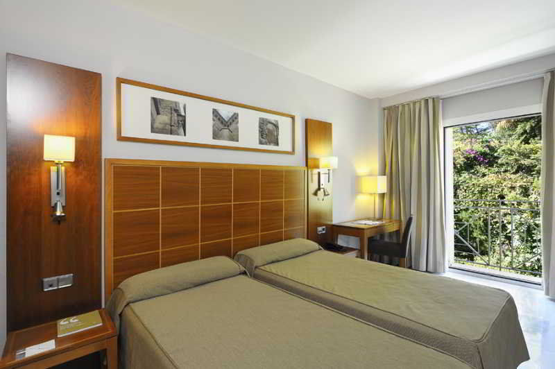 ยูโรสตาร์ ลาส อเดลฟาส โฮเต็ล Hotel กอร์โดบา ภายนอก รูปภาพ