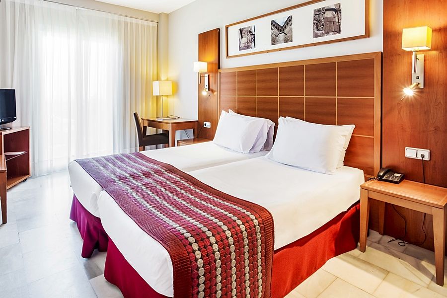 ยูโรสตาร์ ลาส อเดลฟาส โฮเต็ล Hotel กอร์โดบา ภายนอก รูปภาพ