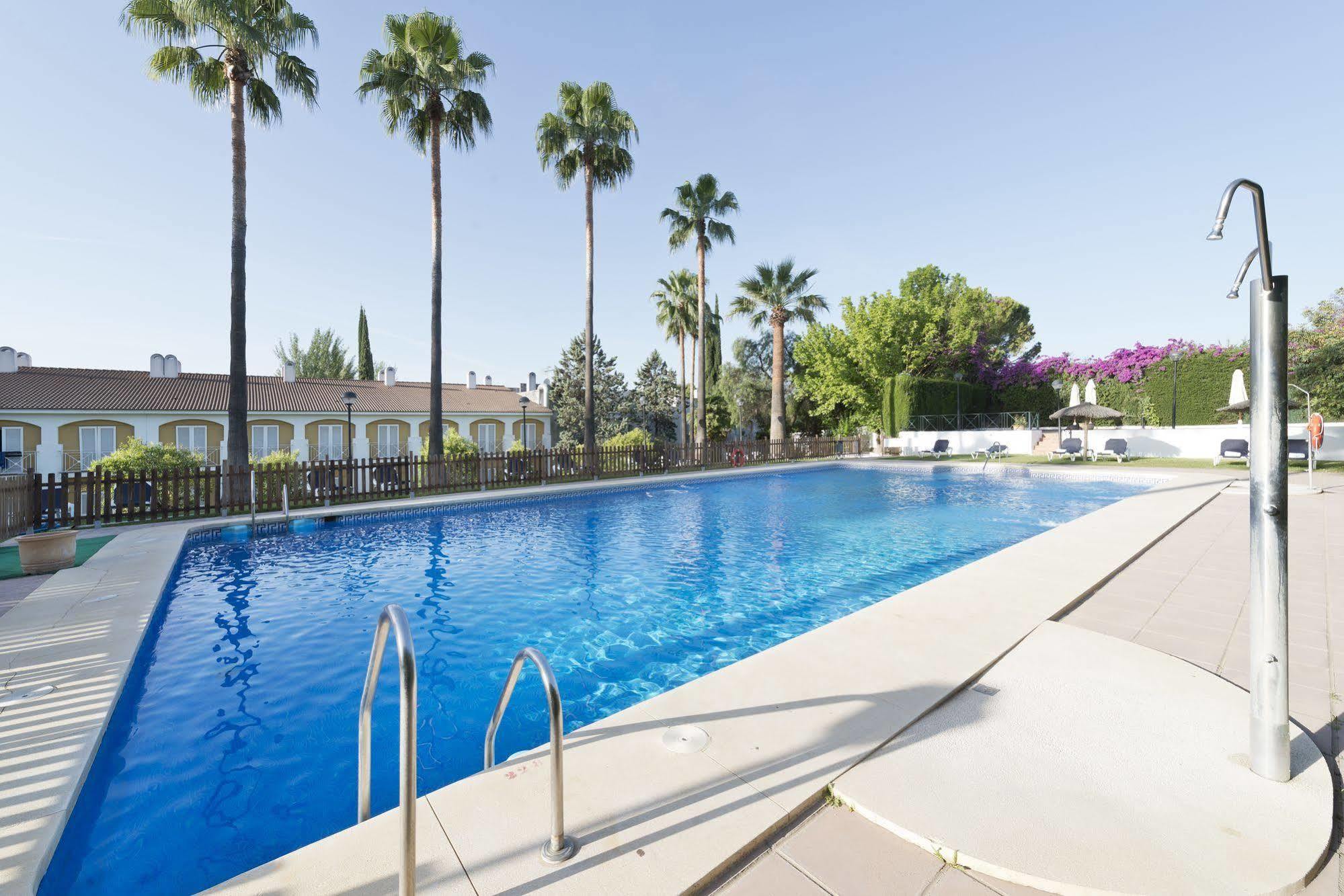 ยูโรสตาร์ ลาส อเดลฟาส โฮเต็ล Hotel กอร์โดบา ภายนอก รูปภาพ