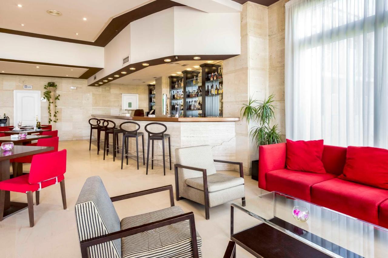 ยูโรสตาร์ ลาส อเดลฟาส โฮเต็ล Hotel กอร์โดบา ภายนอก รูปภาพ